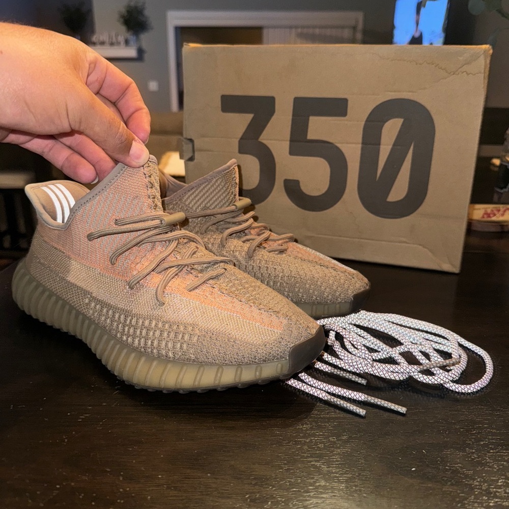YEEZY BOOST 350 V2 ‘Sand Taupe’